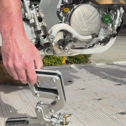 Moto Peg Binders - Pair